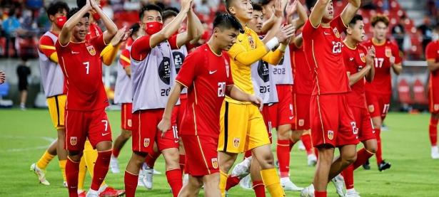 球速体育-穆古鲁扎连续三场比赛得分超过领先优势明显，掘金不断突破！引发球迷热议(邱贻可指导孙颖莎)