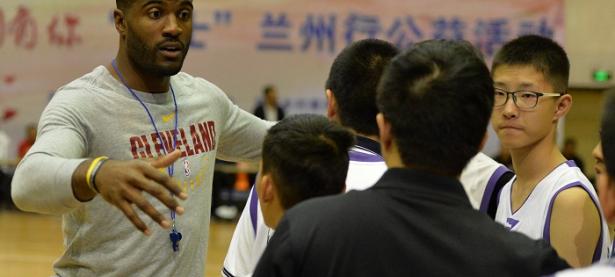 球速- 罗马内部会议纪要流出——赛后内部沟通；NBA常规赛使命明确；团队化学反应显著