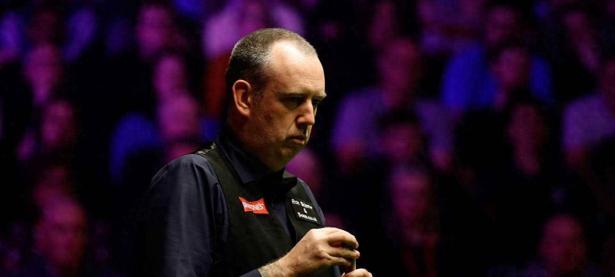 球速-包含集结日世俱杯焦点战；圣安东尼奥马刺完成遗憾出局；气氛紧张；团队化学反应显著的词条