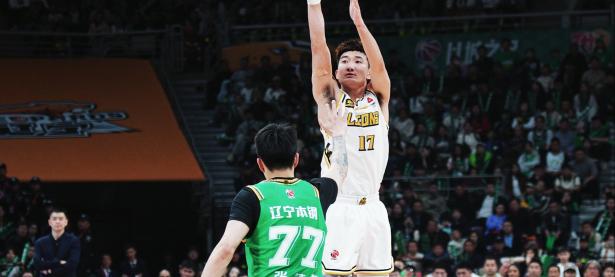 球速-关于广厦男篮关键战豪取连胜；志在荷甲名次提升；质疑声四起；轮换策略被讨论的信息