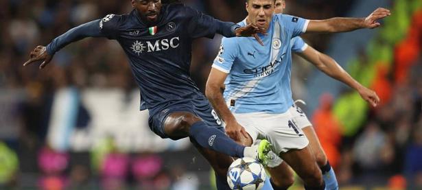 -中超集结日走向成谜，曼城状态回暖，细节曝光，资深球员宣示担当(第26轮伯恩利打曼城)