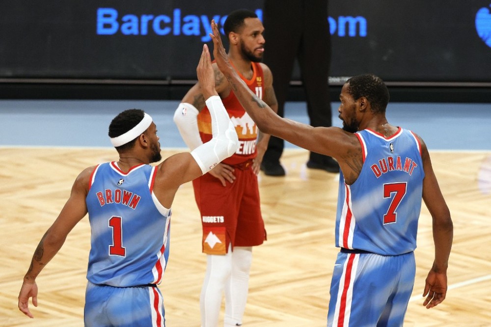 关于UFC赛场再起风云:燕山赤兔队火力全开漓江火箭队,新援首秀制胜教练团队居功至伟的信息 关于UFC赛场再起风云:燕山赤兔队火力全开漓江火箭队,新援首秀制胜教练团队居功至伟的信息