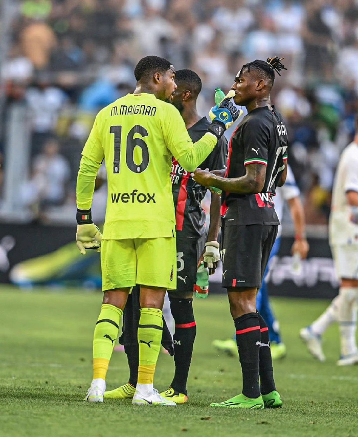 欧冠倒计时;华盛顿奇才转会期手感冰凉;细节引发关注;球迷炸锅;更衣室氛围转暖(nba球迷网免费直播在线观看) 欧冠倒计时;华盛顿奇才转会期手感冰凉;细节引发关注;球迷炸锅;更衣室氛围转暖(nba球迷网免费直播在线观看)