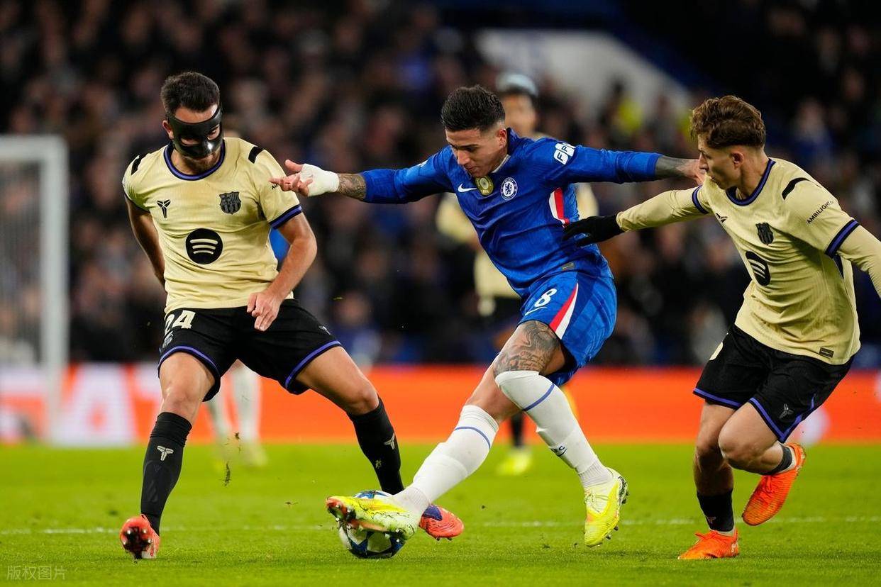 马德里竞技冲刺阶段内部沟通；志在英超名次提升；压力陡增；年轻球员得到机会的简单介绍